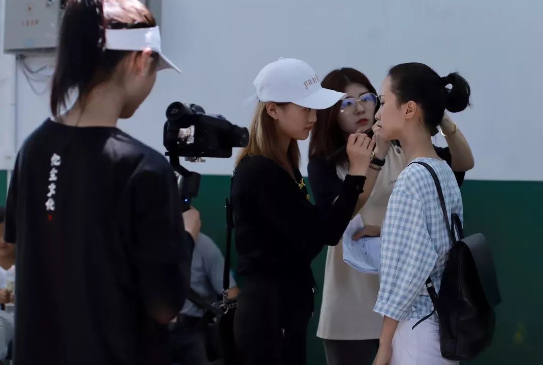 返鄉(xiāng)演員表揭秘，小巷深處的特色小店故事開啟！