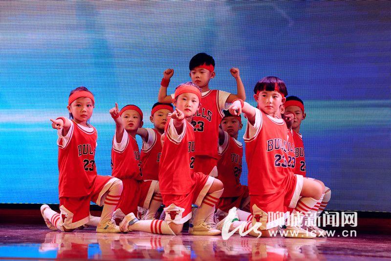 小紅書幼兒體操比賽，小小身軀，爆發(fā)大大能量！