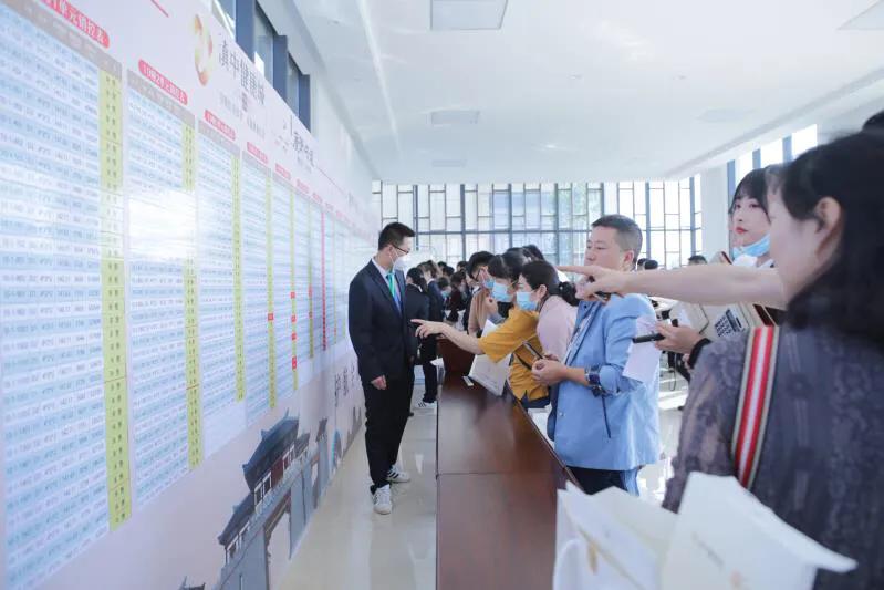 最新養(yǎng)生書，友情、家庭與小確幸的故事