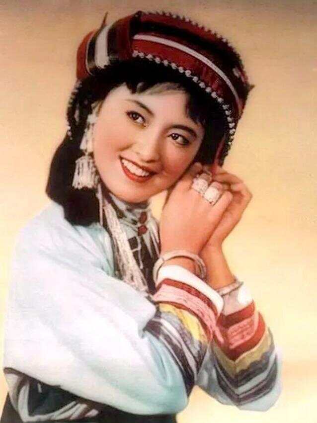 電影五朵金花演員表，光影之間的友情之花綻放