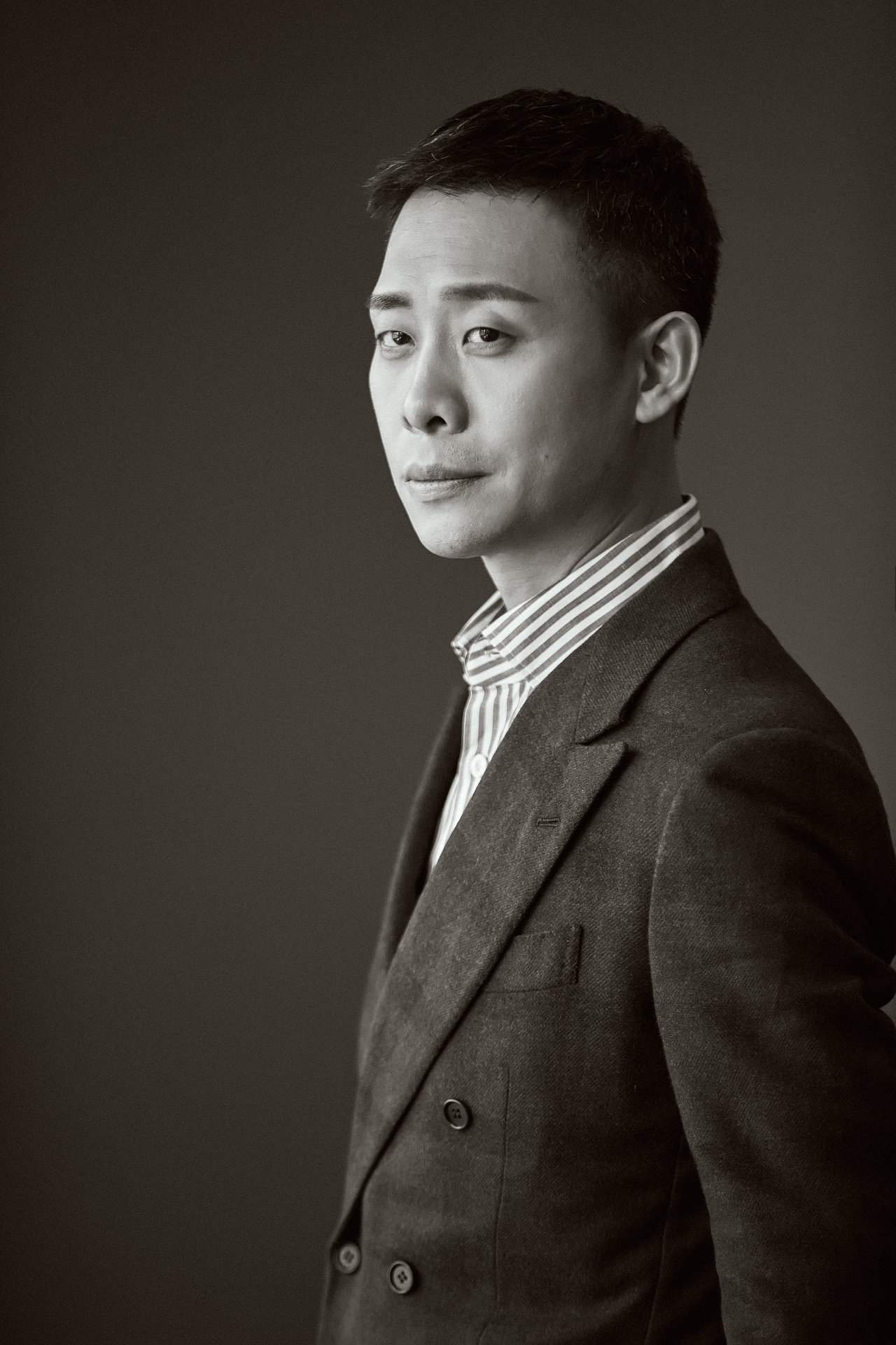 演員張譯，個(gè)人資料和星光下的溫馨日常揭秘