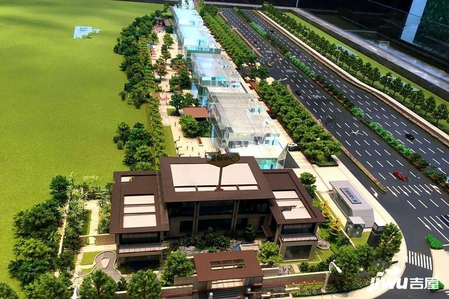 南寧萬科悅灣最新動(dòng)態(tài)，學(xué)習(xí)變化，自信成就未來