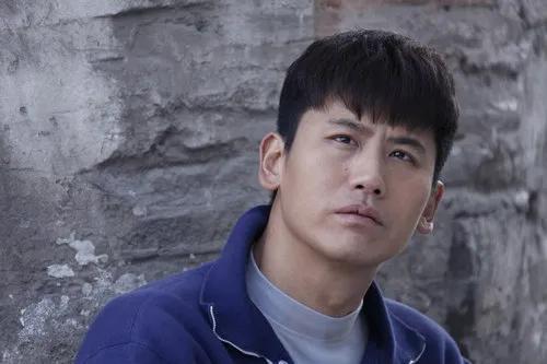 演員于曉關，炸裂演技與無法擋的魅力