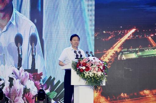 八年成長路，愛的陪伴與上市之旅