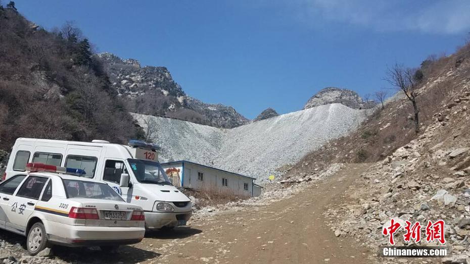 秦嶺車禍最新進(jìn)展，意外中的溫情與堅(jiān)韌展現(xiàn)人間大愛(ài)