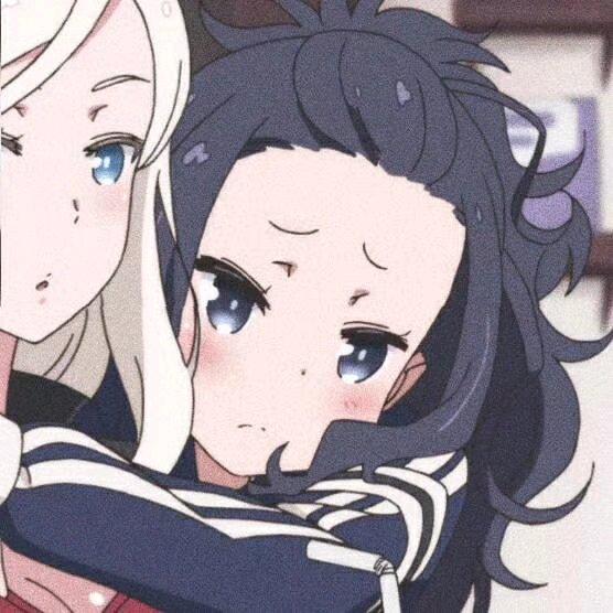 情感與藝術的交織，雙人動漫圖片欣賞