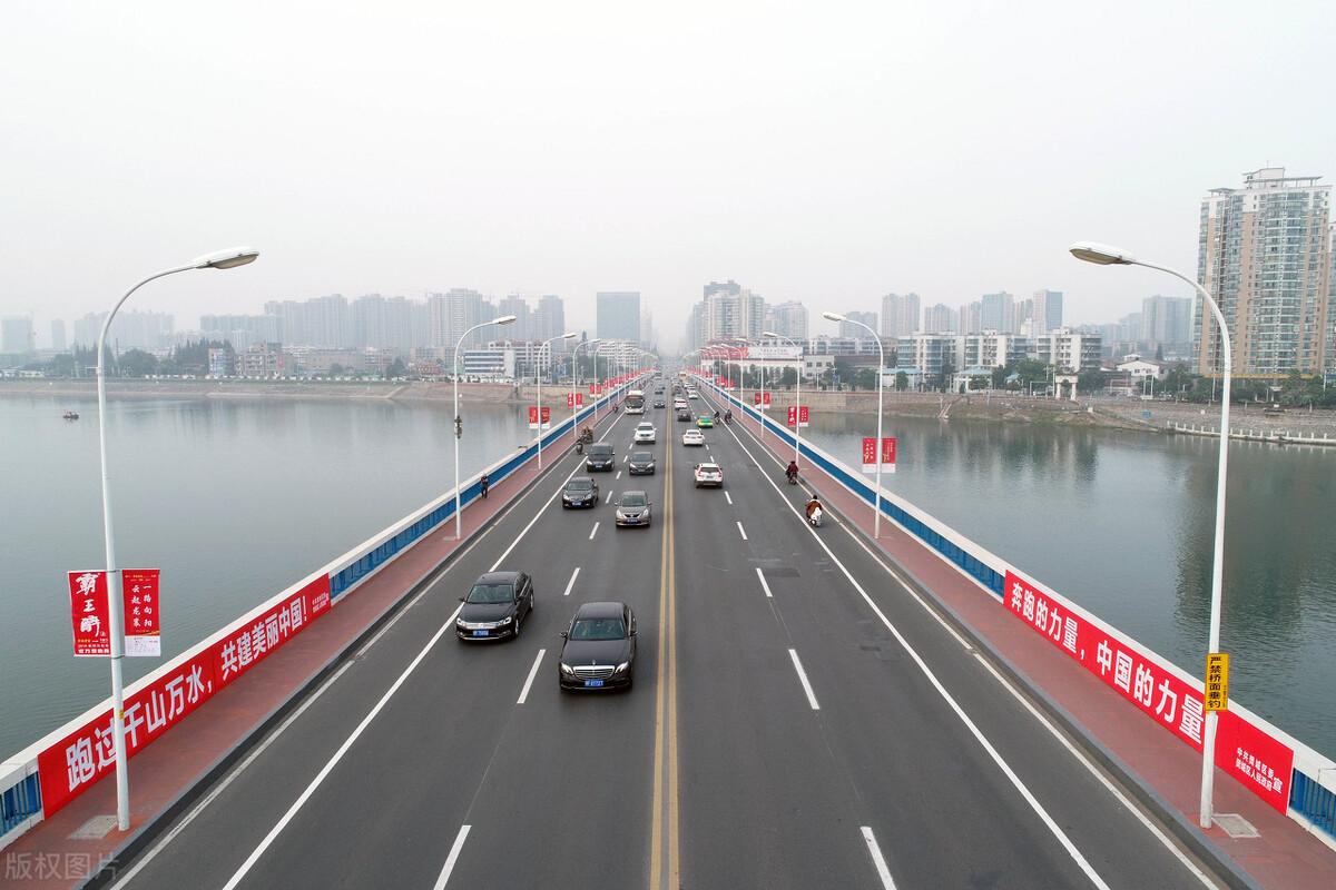 鄭萬(wàn)高鐵保康最新進(jìn)展，動(dòng)態(tài)更新、影響及觀點(diǎn)綜述