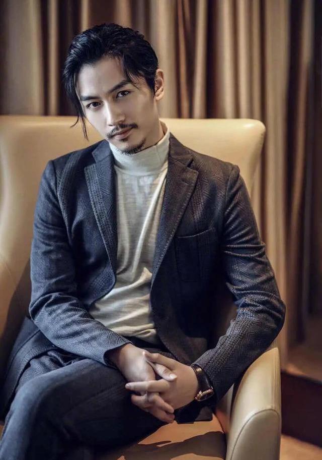 有魅力的男明星，回溯星光璀璨之路