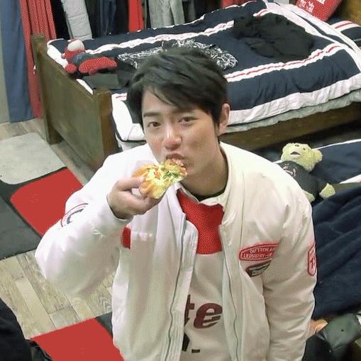 肖戰(zhàn)最新動態(tài)揭秘，與大自然親近，探尋內(nèi)心寧靜之旅