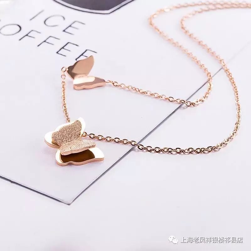 老鳳祥新款金項(xiàng)鏈，友情的紐帶，家的溫馨之選