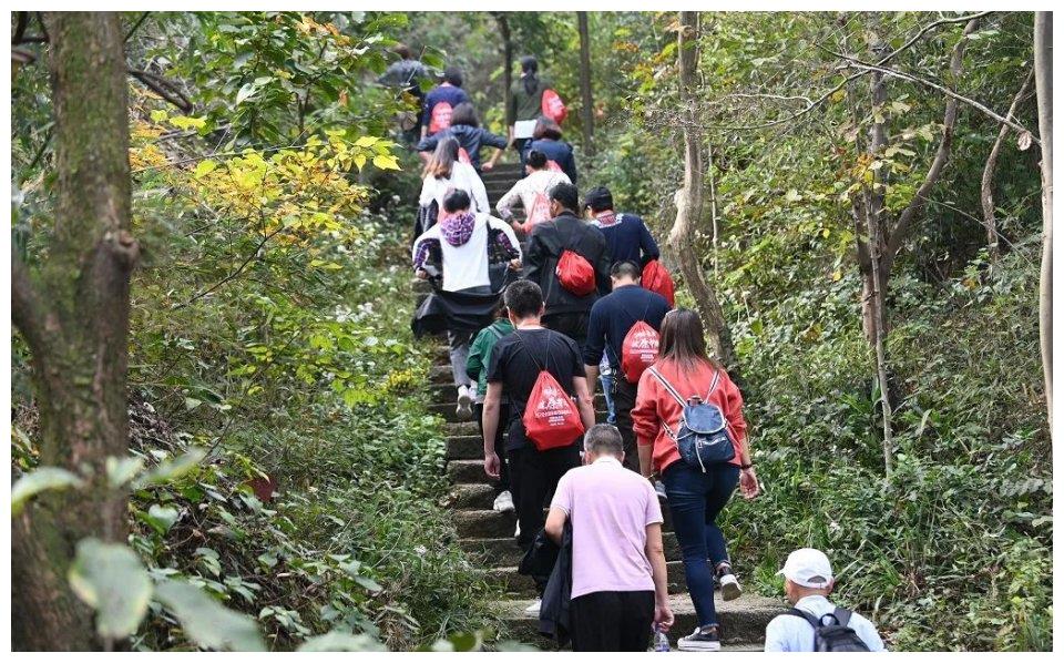 巨石山引領(lǐng)科技潮流重塑生活體驗新動態(tài)