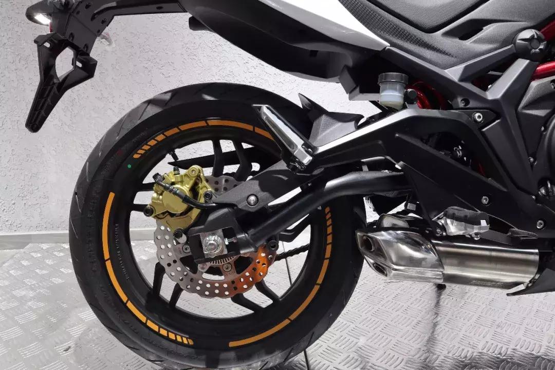 光陽Krider400上市，歡樂騎行，緊密愛的紐帶