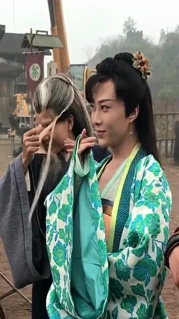 揭秘最新易容術(shù)，化妝藝術(shù)的魅力與技巧探索