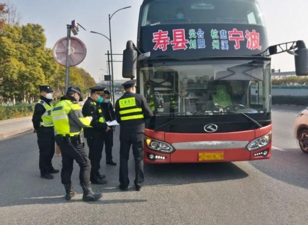 杭州交警最新動態(tài)，探討與觀點(diǎn)分析