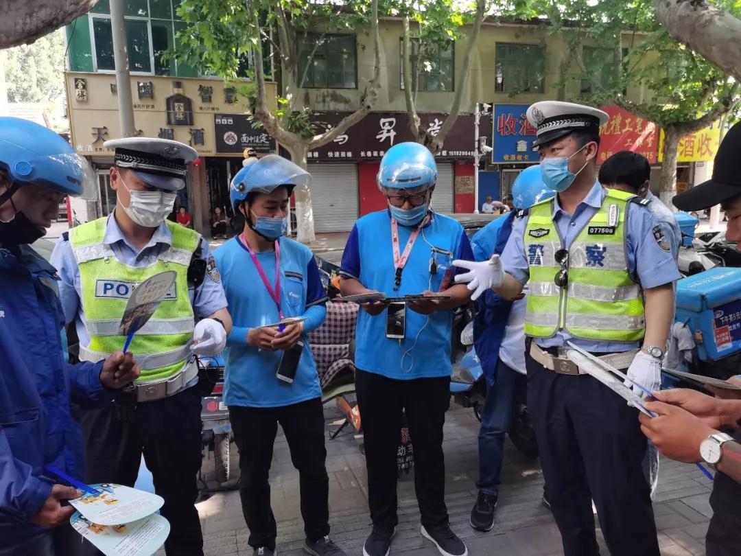 全方位指南，外賣小哥頭盔最新選購、使用與維護(hù)攻略