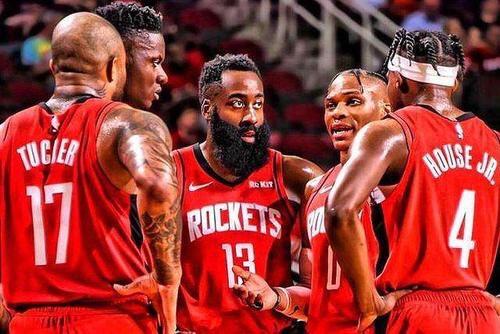 熱火與雄鹿對(duì)決剖析，最新數(shù)據(jù)下的戰(zhàn)場揭秘