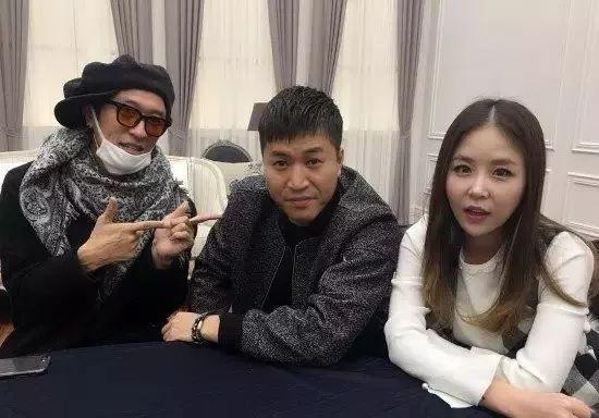 申智金鐘民最新動態(tài)揭秘，小巷中的美食寶藏探索