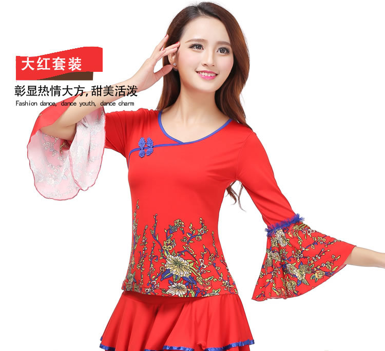 現(xiàn)代舞女裝新款，小巷中的隱秘時尚探索