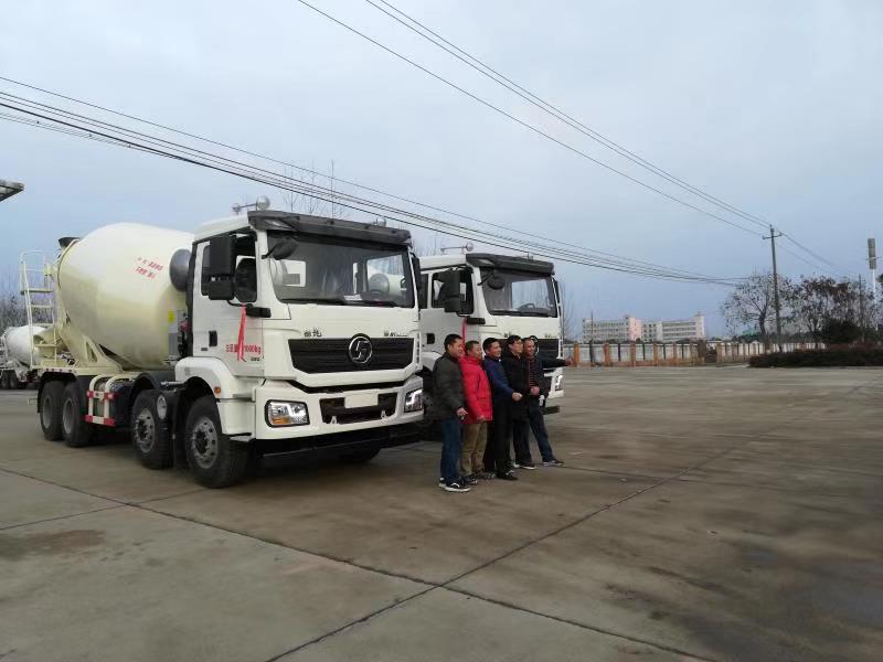 96陜汽輕量化最新款，科技引領(lǐng)運輸未來革新