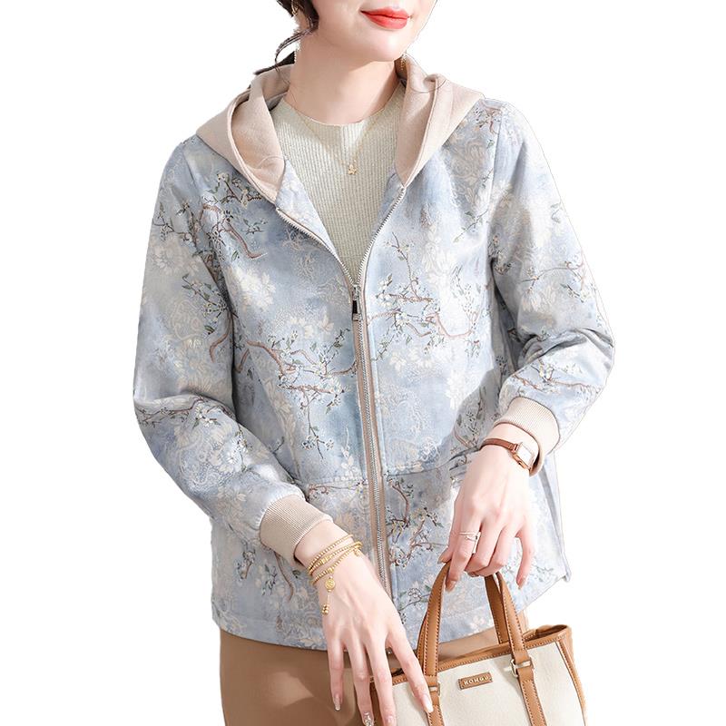 科技時(shí)尚風(fēng)潮來襲，2025女士春裝最新款展望