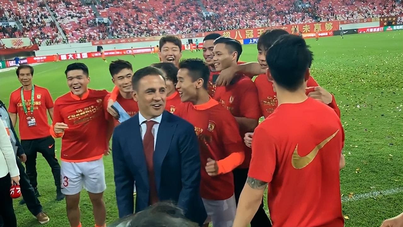 恒大換帥風(fēng)云變幻，變革中的戰(zhàn)略調(diào)整新動(dòng)向